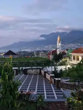 Rumah Kebun Cantik View Super Cantik  Di Batu Malang