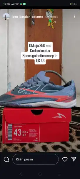 Sepatu futsal ukuran 43