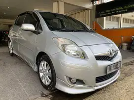 Low KM Yaris 1.5 S MT Facelift 2010 Bakpao Silver Original Toyota Cash