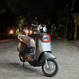 SEPEDA LISTRIK VARILUX PRO SISA SATU UNIT SAJA DISKON LANGSUNG 1JT