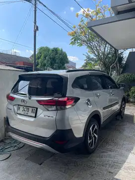 Toyota Rush S TRD (type tertinggi) matik pol H asli pajak panjang
