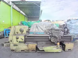 Mesin Bubut Jepang 1.5 Meter TAKISAWA type TAL560 Rekondisi