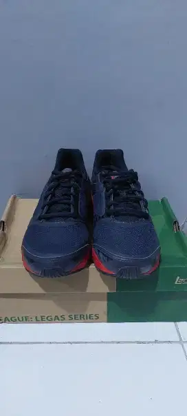 Sepatu Sport Legas size 44
