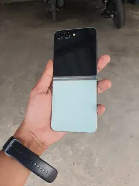 Samsung z flip 5 8/512gb sein mulus