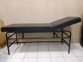 Meja Periksa Pasien/Ranjang Dipan Ruang Praktek Dokter / Poliklinik
