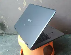 Laptop Asus Vivobook TP410UA RAM 12GB