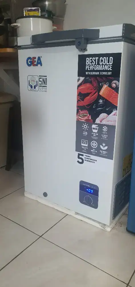 CHEST FREEZER GEA 100 LITER