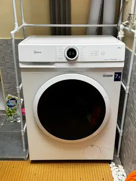 Mesin Cuci Front Loading Midea MF100W75