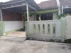 OVER KREDIT RUMAH TIGA KAMAR TIDUR DI GRIYA INDIHIANG TASIKMALAYA