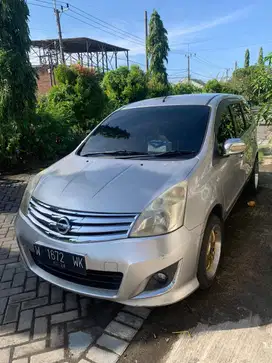 Nissan Livina 2013