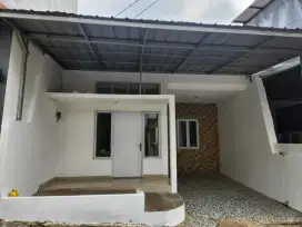 RUMAH DISEWAKAN DI CIRACAS  (Tahunan)