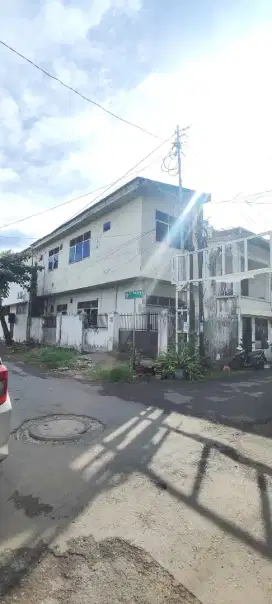 Dijual Rumah sudut dijalan kelapa dekat pantai losari