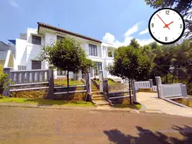 Rumah Hook Like Vila Bukit Golf Riverside Cibubur