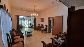 Dijual Rumah Dengan Lokasi Cukup Strategis Di Jakarta Selatan