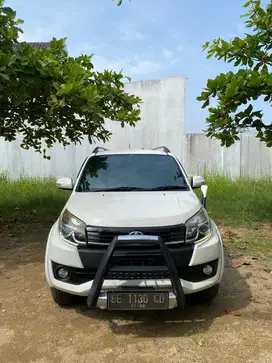 TOYOTA RUSH MANUAL 2015