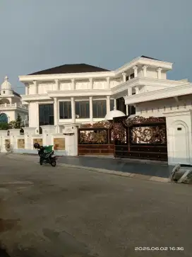 Dijual rmh mewah 2,5lt 5km sako