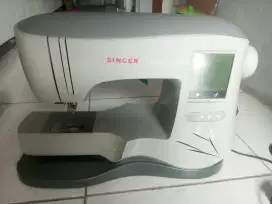 Mesin bordir portable singer quantum stylist
