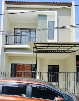 Dijual Rumah Baru Modern  2 lantai Siap Huni di Nusaloka BSD City