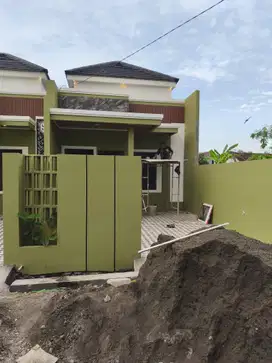 Rumah di Perum Dolog Pucang Jenggolo Sidoarjo Kota