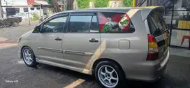 Toyota Kijang Innova 2005 Bensin