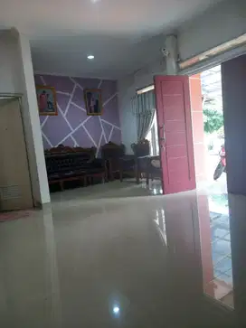 Dijual Rumah 2 Lantai Bagus Luas Strategis SHM di Ciputat Timur