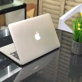 Macbook Pro 2015 13inch, RETINA, Ram 16gb Ssd 512gb MULUS     Z-WC
