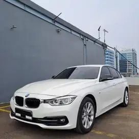 [Nik 2018 ] BMW 320i / 320 F30 Sport 2018 Putih