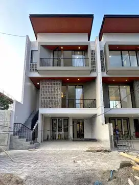 DIJUAL RUMAH BARU DEKAT STASIUN LENTENG AGUNG DI JAGAKARSA