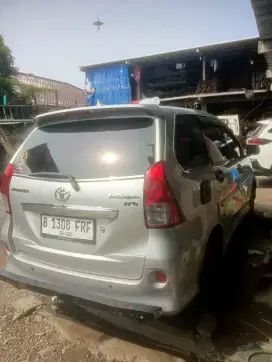 Jual mobil Avanza Veloz tahun 2015