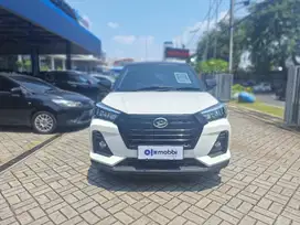 TDP 5jt Daihatsu Rocky 1.0 R ADS Two Tone Bensin-AT 2021 Putih CDFBB