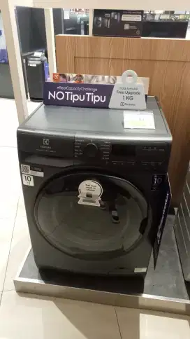 ELECTROLUX 10 KG BLACK