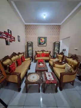 Kursi tamu inul dan meja makan