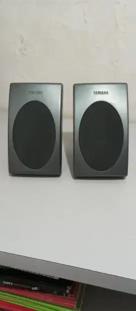 Speaker yamaha 4,om