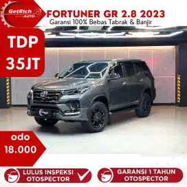 Km 18Rb!!! TOYOTA FORTUNER GR 2.8L Sport TRD 2023 Abu2