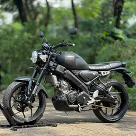 YAMAHA XSR 155 BLACK 2022 KM 9K PAJAK ON SANGAT GRES