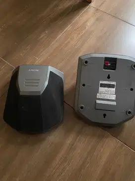 Speaker surrond