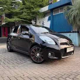 yaris e 2013 at promo dp 7 jt
