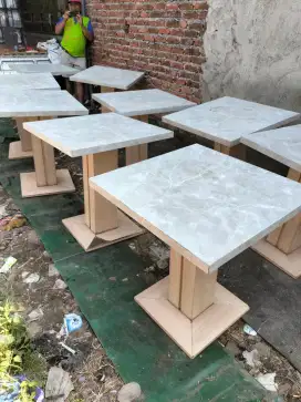Meja cafe/resto/depot/teras, dr multipleks tebal lapisan HPL, bekas