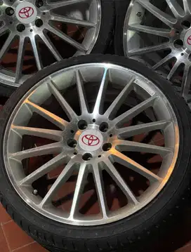 Velg + Ban Bekas cocok Untuk modifikasi Camry
