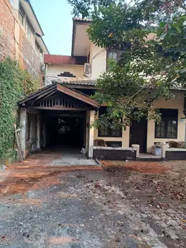 Dijual rumah tanah luas di pondok pinang jaksel