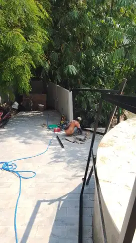 Tukang bangunan