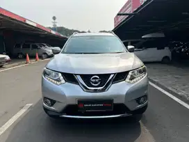 Nissan X-Trail 2.5 AT 2015