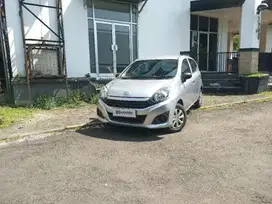 KM Rendah - DAIHATSU AYLA 1.0 D+ BENSIN M/T 2022 SILVER