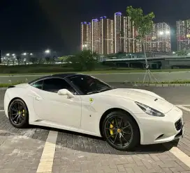 LIMITED BICOLOR FERRARI California HS30 2014 Cabrio 2013 cabriolet t