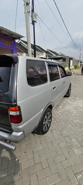 Toyota Kijang 1999 Bensin