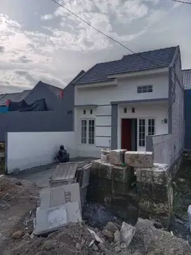 Rumah 200Juta'an tipe 25/55 Lokasi strategis Nol jalan paving 8 meter