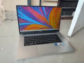 Huawei core i5 gen 11 ram 8gb ssd 512gb FHD magnesium mewah