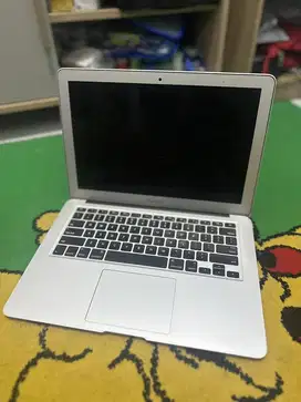MacBook Air 13” 2017 | Core i5 | 8GB RAM