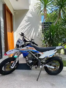 KLX 150BF White