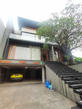 Rumah Furnished Eksklusif Puri Indah, Jakarta Barat, Luas 1000 m²